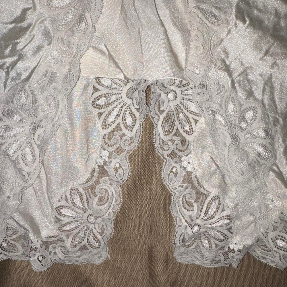 Vintage - Picture 2 of 3